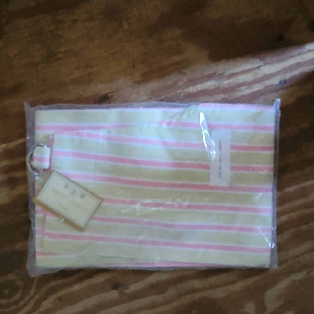 BNWT apron